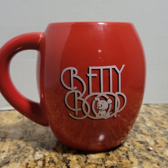 Betty Boop coffee mug - Picture 6 of 7